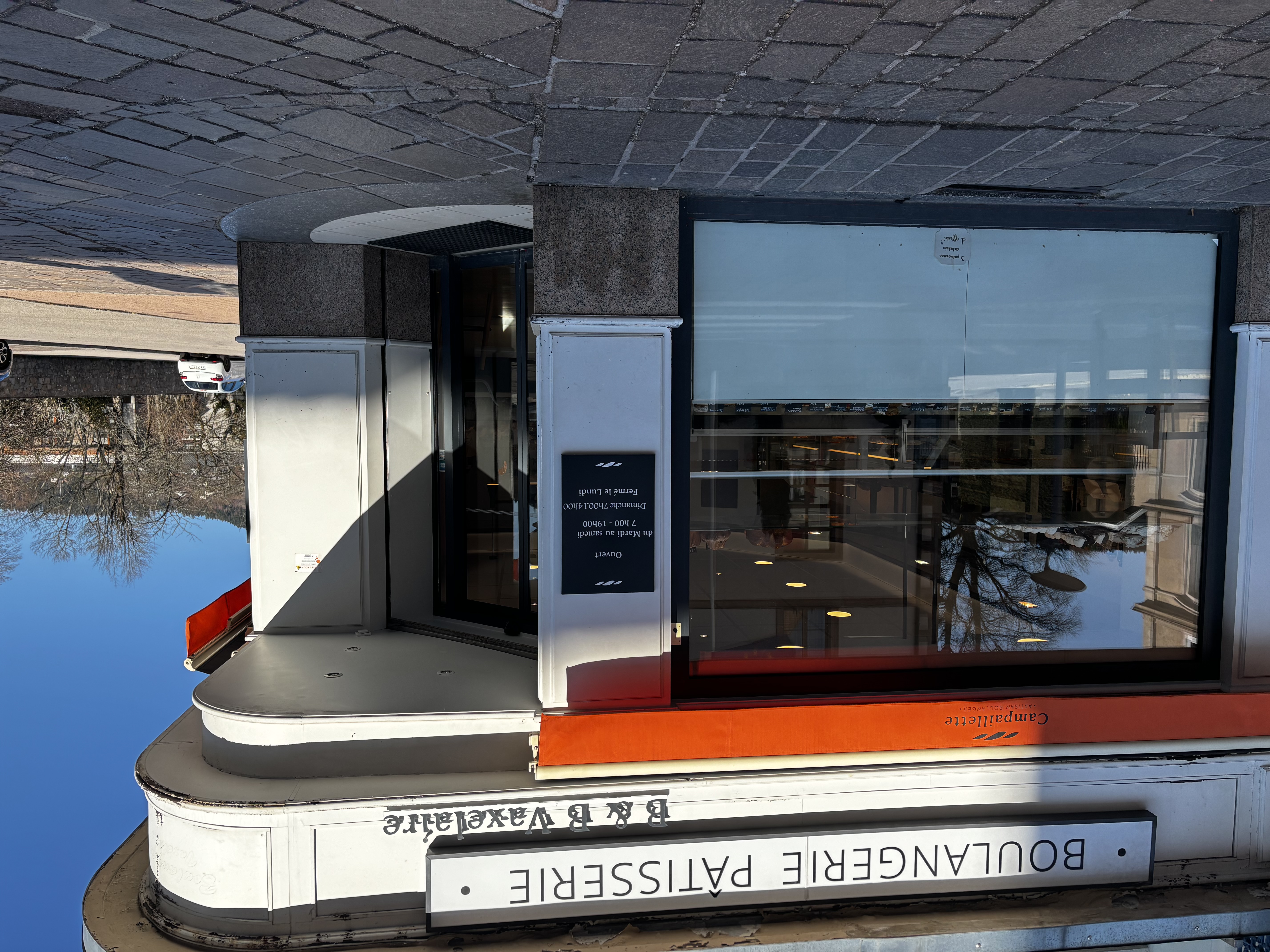 Façade vue de côté